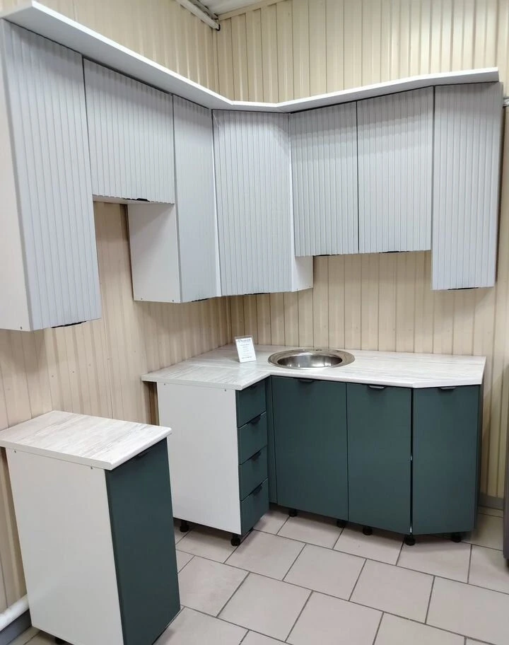 Кухонный гарнитур новый
